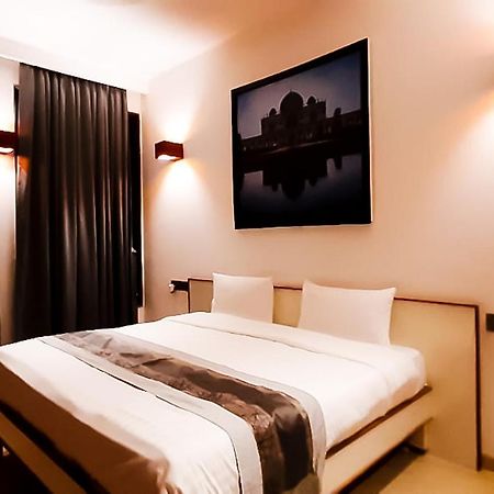 Hotel Mayur Express Sangamner 외부 사진
